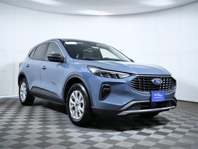 Photo of 2024 Vapor Blue Ford Escape