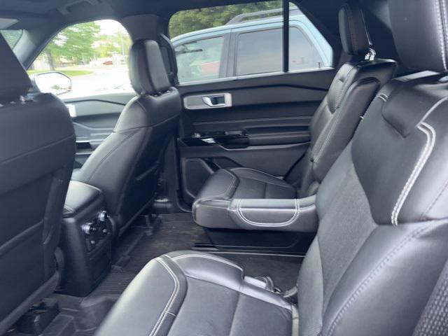 Photo of 2022 Agate Black Metallic Ford Explorer