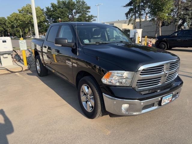 Photo of 2019 Diamond Black Crystal Pearlcoat RAM 1500