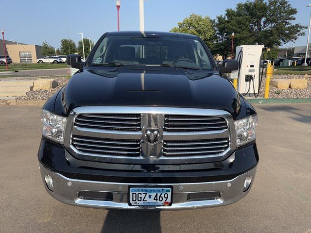 Photo of 2019 Diamond Black Crystal Pearlcoat RAM 1500