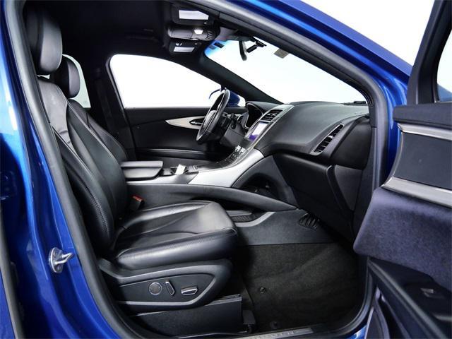 Photo of 2020 Blue Lincoln Nautilus