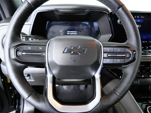 Photo of 2024 Black Chevrolet Colorado