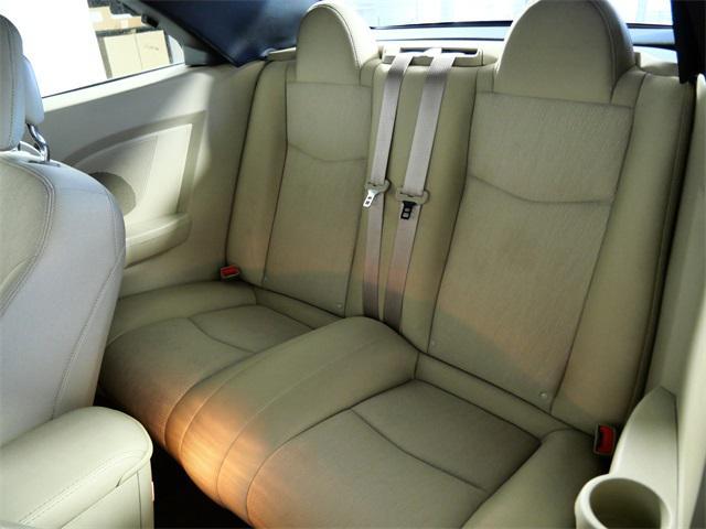Photo of 2013 Black Clearcoat Chrysler 200