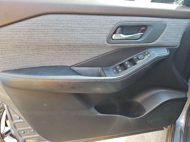 Photo of 2023 Gun Metallic Nissan Rogue