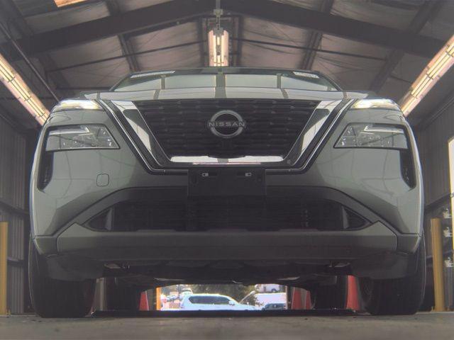Photo of 2023 Gun Metallic Nissan Rogue