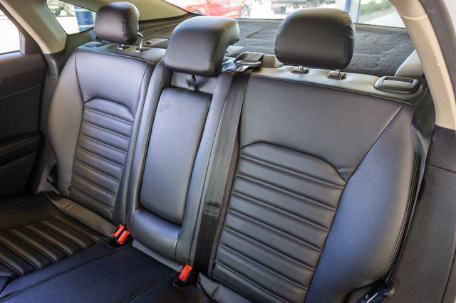Photo of 2019 Oxford White Ford Fusion