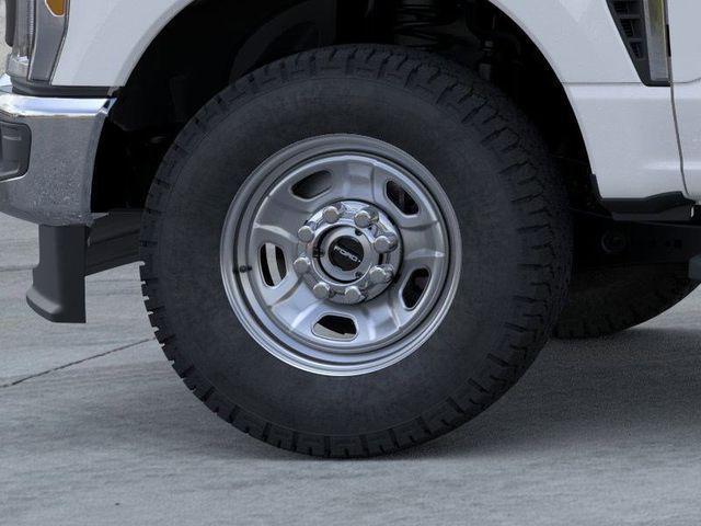 Photo of 2025 Oxford White Ford F-350