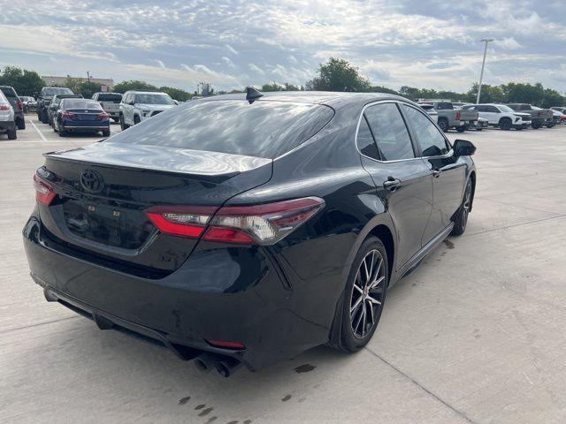 Photo of 2023 Midnight Black Metallic Toyota Camry
