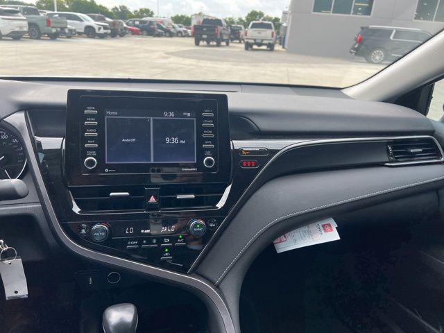 Photo of 2023 Midnight Black Metallic Toyota Camry