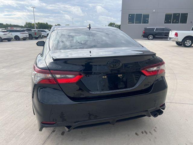 Photo of 2023 Midnight Black Metallic Toyota Camry