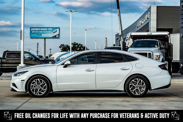 Photo of 2021 Quartz White Hyundai SONATA