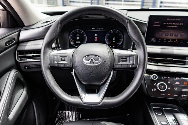 Photo of 2024 Majestic White INFINITI QX60
