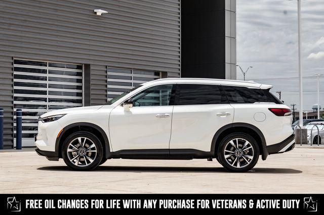 Photo of 2024 Majestic White INFINITI QX60
