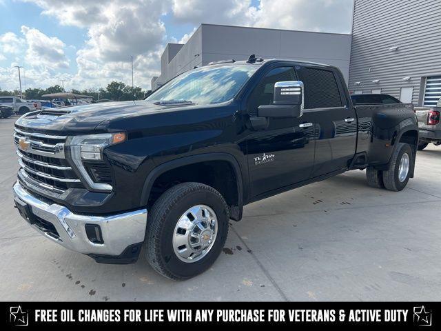 Photo of 2024 Black Chevrolet Silverado 3500