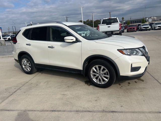Photo of 2020 Pearl White Tricoat Nissan Rogue