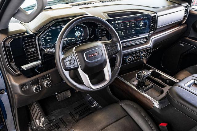 Photo of 2022 Pacific Blue Metallic GMC Sierra 1500