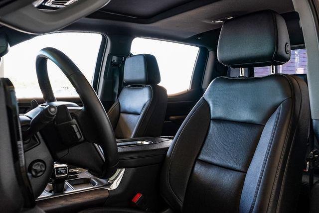 Photo of 2022 Pacific Blue Metallic GMC Sierra 1500