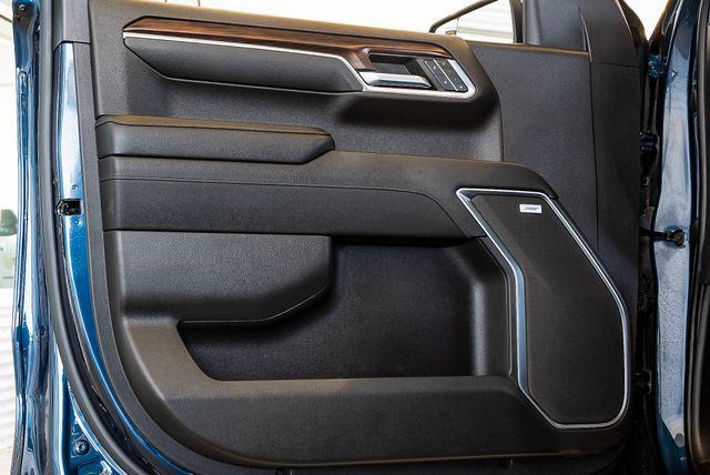 Photo of 2022 Pacific Blue Metallic GMC Sierra 1500