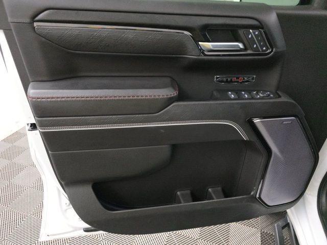 Photo of 2023 Summit White GMC Sierra 1500