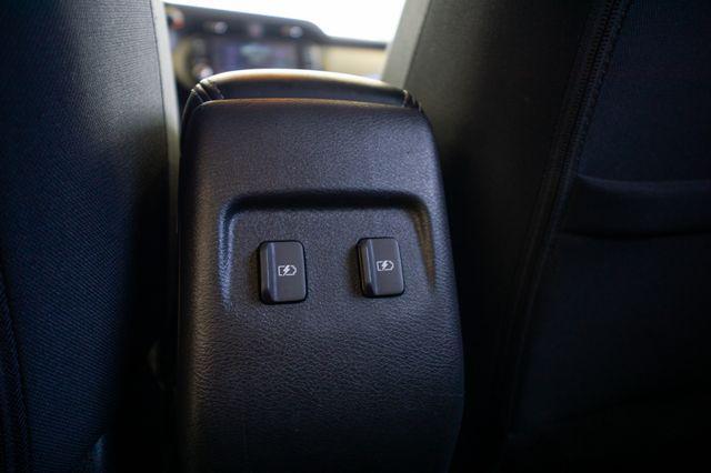 Photo of 2023 Super Black Nissan Kicks
