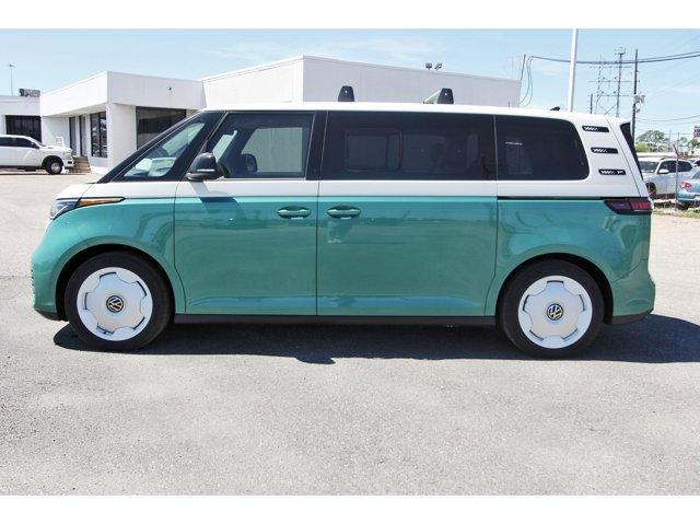 Photo of 2025 Mahi Green Metallic - Candy White Volkswagen ID. Buzz