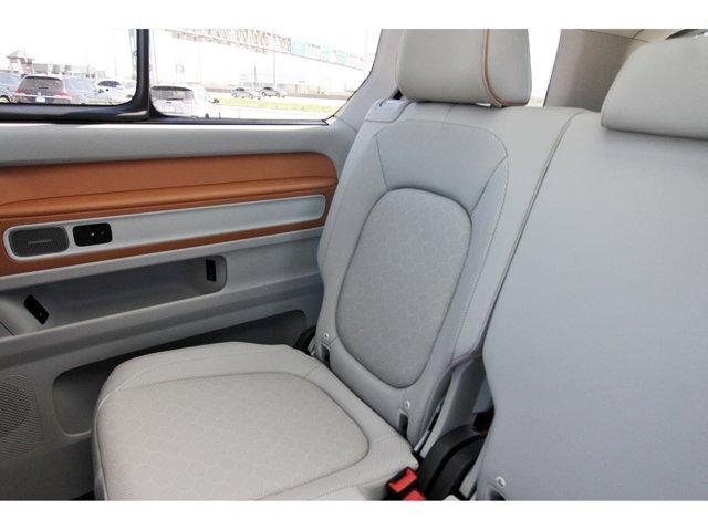 Photo of 2025 Mahi Green Metallic - Candy White Volkswagen ID. Buzz