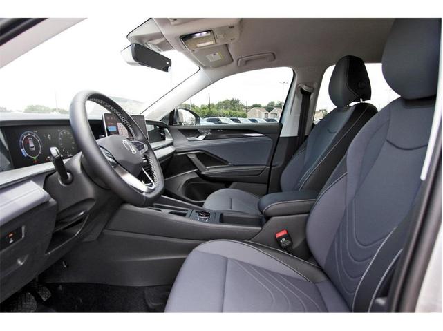 Photo of 2025 Pyrite Silver Metallic Volkswagen Tiguan