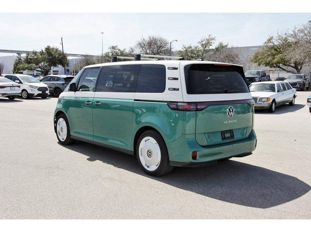 Photo of 2025 Mahi Green Metallic - Candy White Volkswagen ID. Buzz