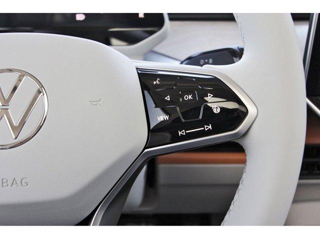 Photo of 2025 Mahi Green Metallic - Candy White Volkswagen ID. Buzz