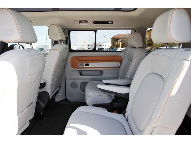 Photo of 2025 Mahi Green Metallic - Candy White Volkswagen ID. Buzz