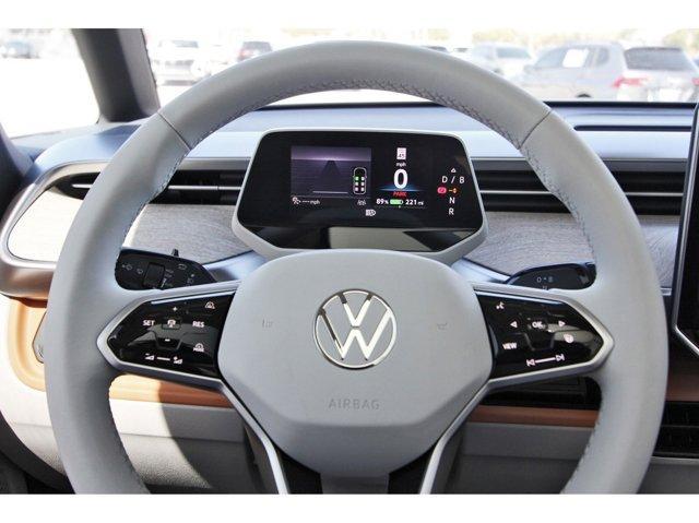 Photo of 2025 Mahi Green Metallic - Candy White Volkswagen ID. Buzz