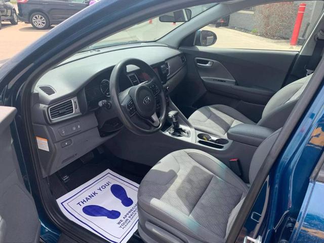 Photo of 2018 Blue Kia Niro