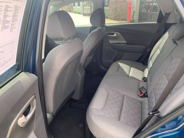 Photo of 2018 Blue Kia Niro