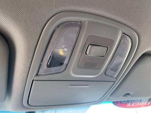 Photo of 2018 Blue Kia Niro