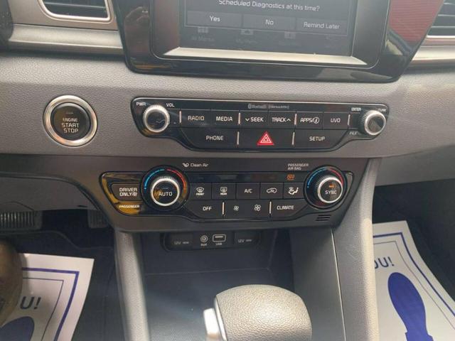 Photo of 2018 Blue Kia Niro