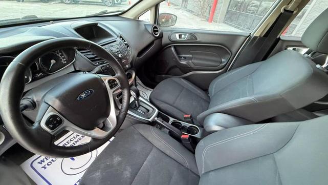 Photo of 2016 Silver Ford Fiesta