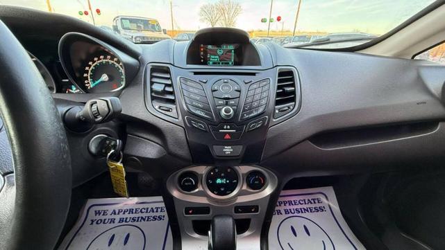 Photo of 2016 Silver Ford Fiesta