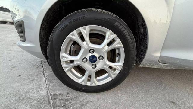 Photo of 2016 Silver Ford Fiesta