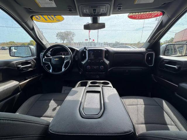 Photo of 2019 White Chevrolet Silverado 1500