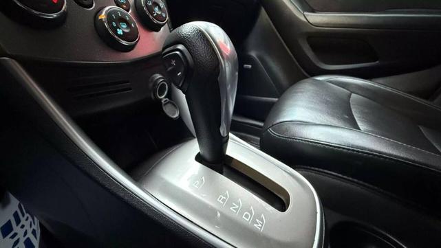 Photo of 2016 White Chevrolet Trax