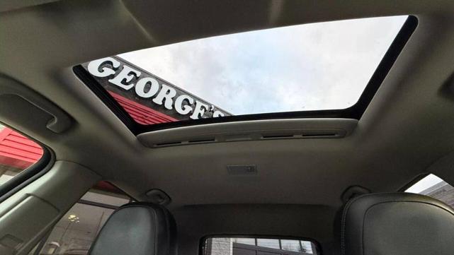 Photo of 2016 White Chevrolet Trax