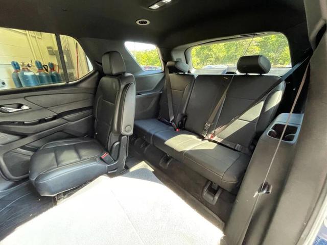Photo of 2023 Blue Chevrolet Traverse