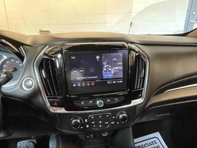 Photo of 2023 Blue Chevrolet Traverse