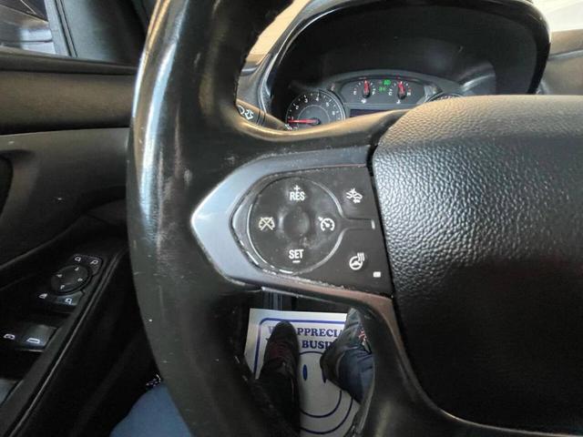 Photo of 2023 Blue Chevrolet Traverse