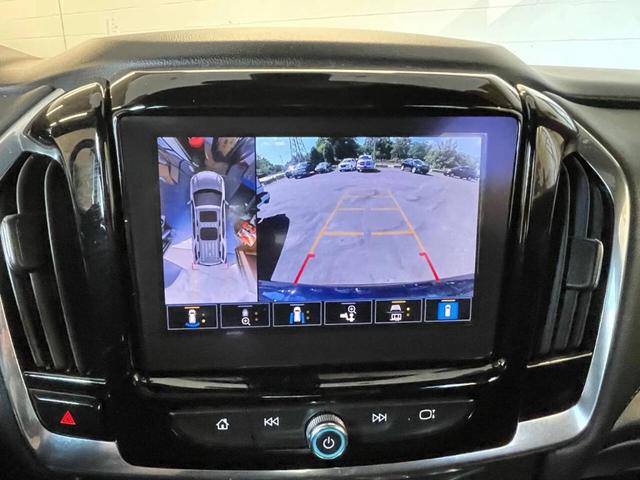 Photo of 2023 Blue Chevrolet Traverse