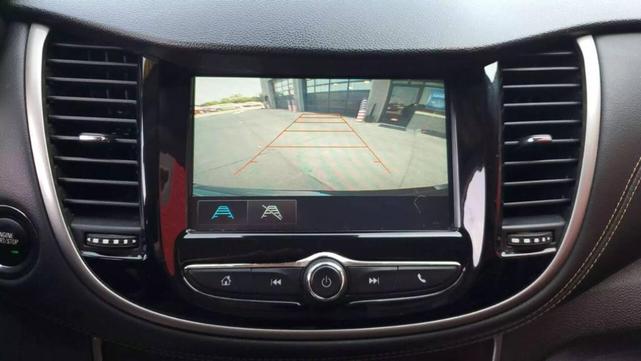 Photo of 2017 Black Chevrolet Trax