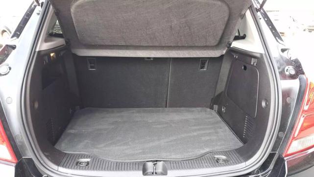 Photo of 2017 Black Chevrolet Trax