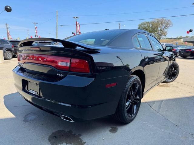 Photo of 2014 Black Dodge Charger