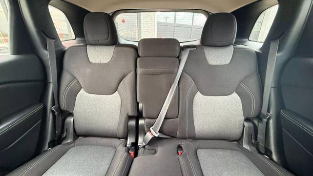 Photo of 2014 Beige Jeep Cherokee