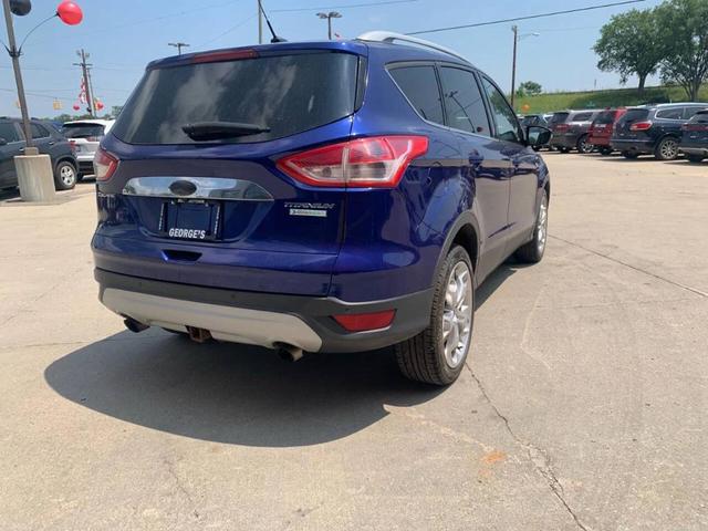 Photo of 2015 Blue Ford Escape